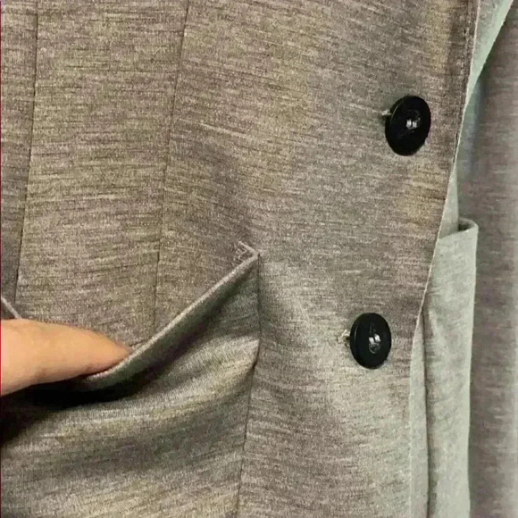 H&M Light Gray Casual Blazer in EUC✨ Comfy All Day Sz 6 - Picture 2 of 8